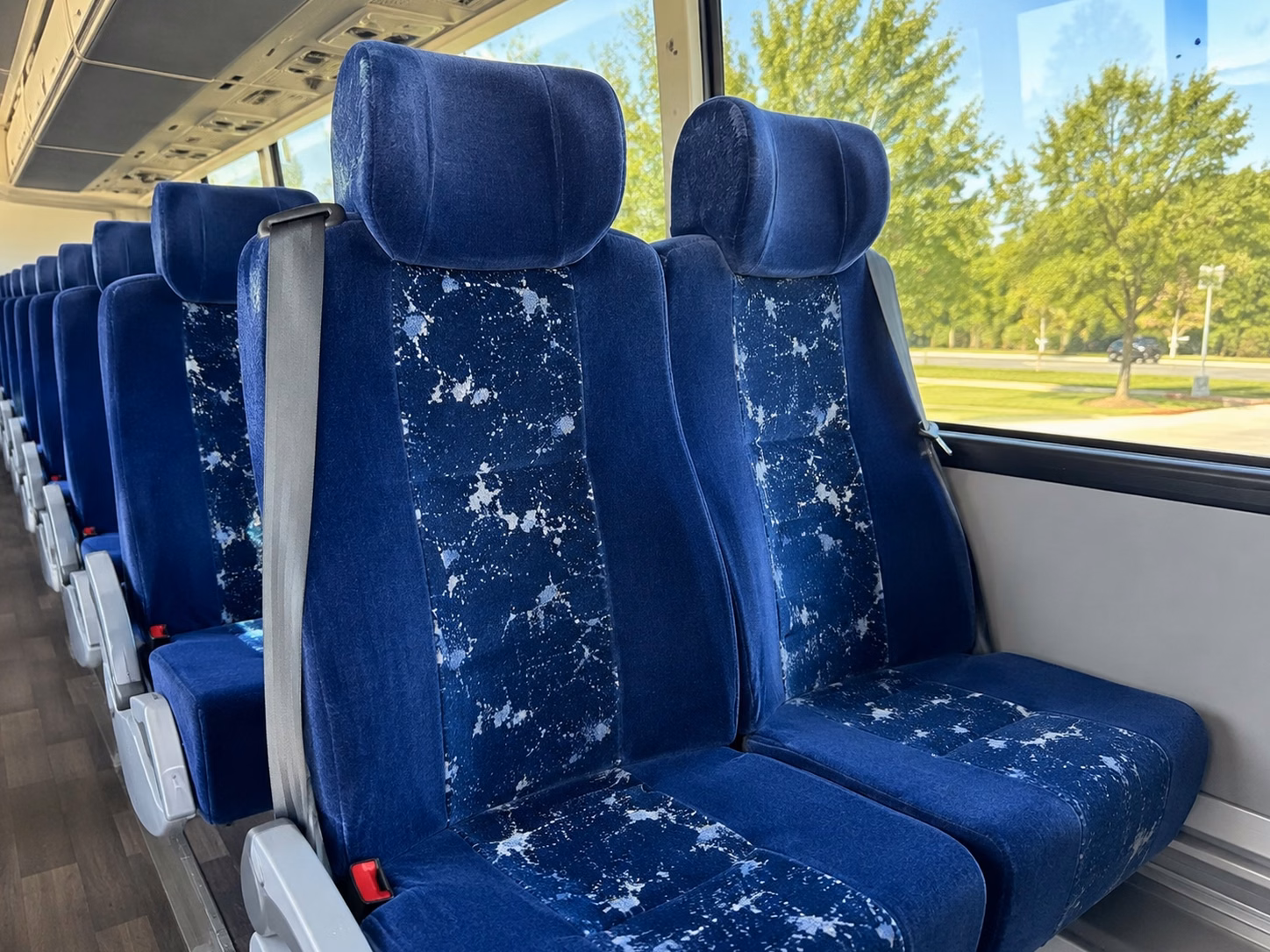 long distance charter bus rentals from st paul to chicago milwaukee and beyond